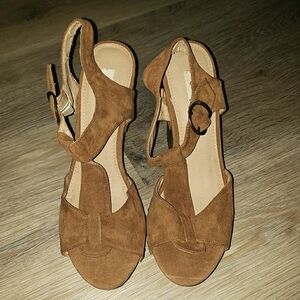 Olsenboye Cognac Color Wedges, Size 8.5.